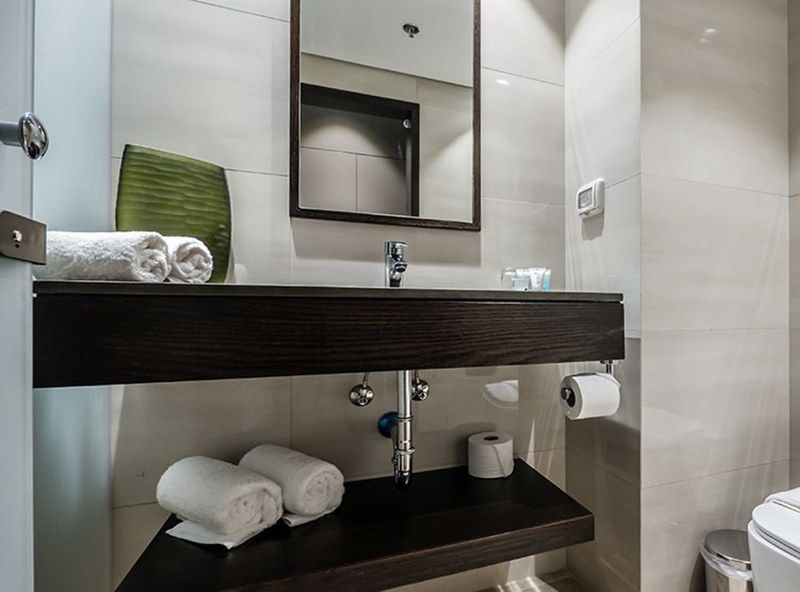 Golden Crown Hotel 3*